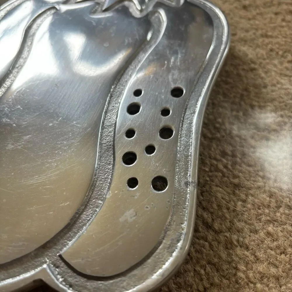 Crate & Barrel Pepper Trivet 221-867 Made In India